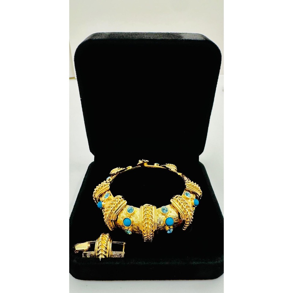 JBK Jacqueline Kennedy Camrose & Kross Gold Turquoise Crystal Link Bracelet 8in